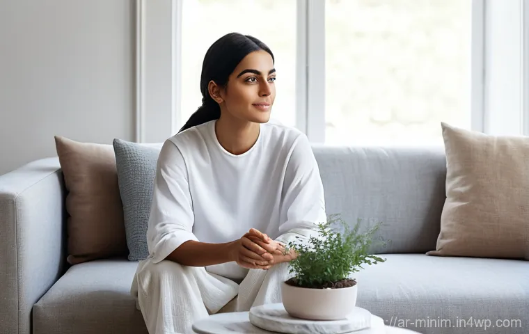미니멀리즘을 통한 긍정적인 변화의 사례 - **Prompt 1: Serene Minimalist Living Space**
    "A peaceful and bright interior shot of a minimalis...